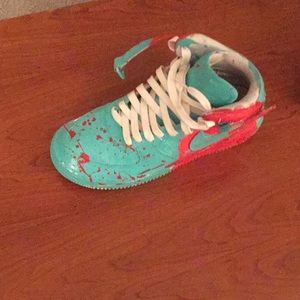 Nike Air Force Ones Mid